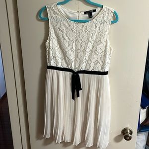 New without tag. Forever 21 Cream White Dress.
